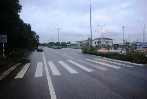 Đường vào sân bay Chu Lai- Quảng Nam
