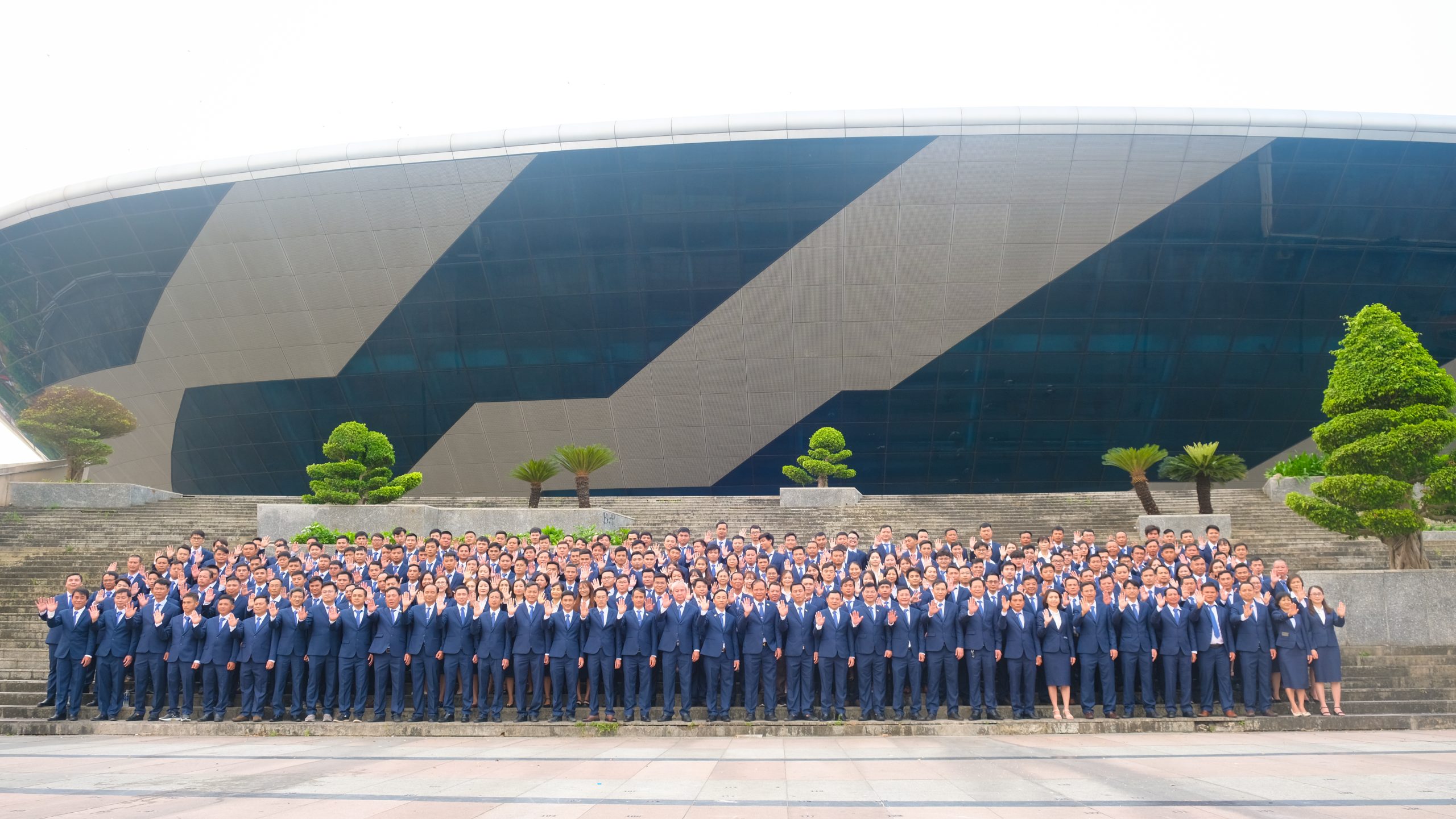 CÁC CHƯƠNG TRÌNH CHÀO MỪNG 40 NĂM THÀNH LẬP CÔNG TY CP VINACONEX 25