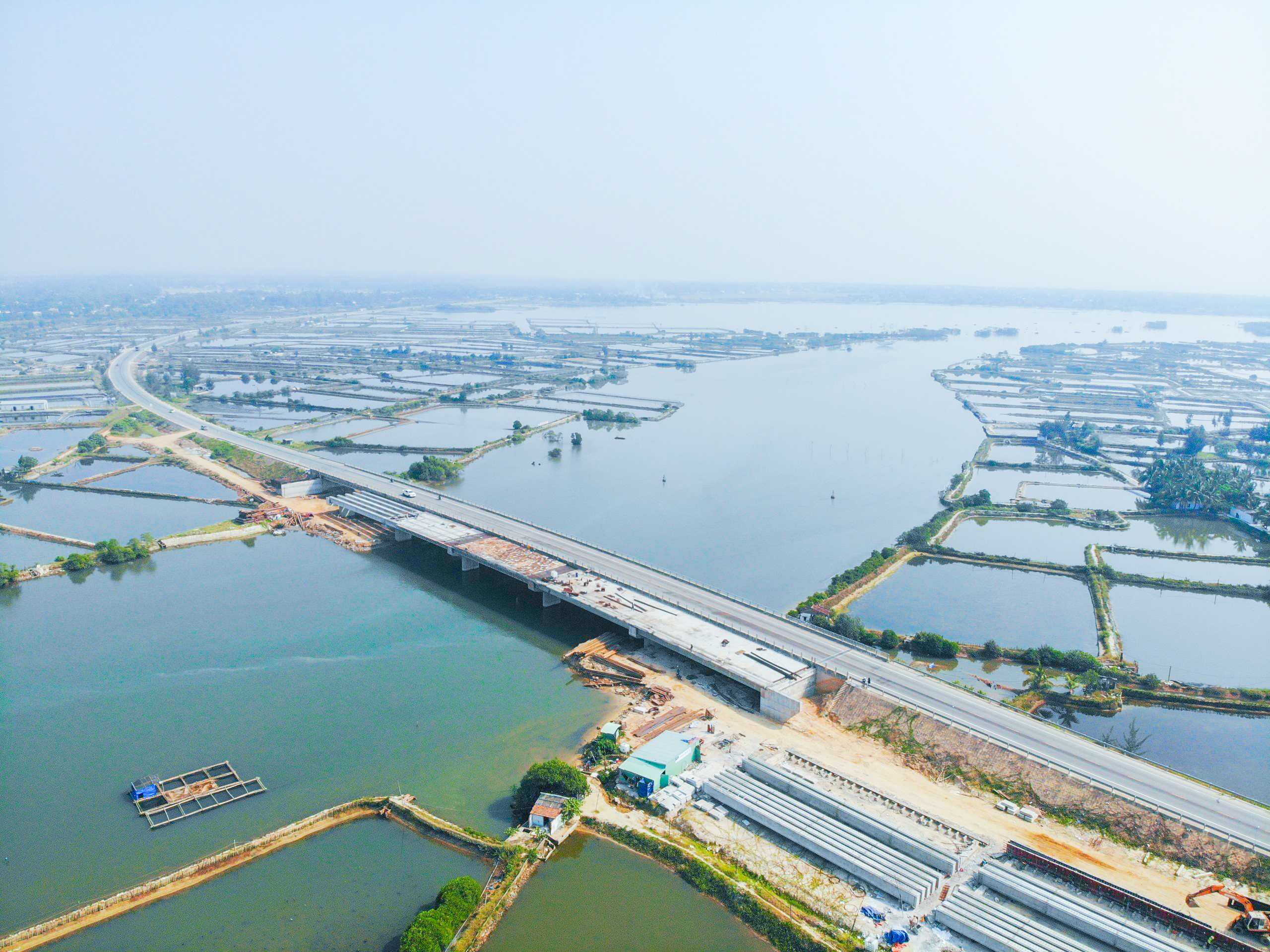 VINACONEX 25 THI CÔNG XUYÊN LỄ, ĐẢM BẢO TIẾN ĐỘ CÁC CÔNG TRÌNH