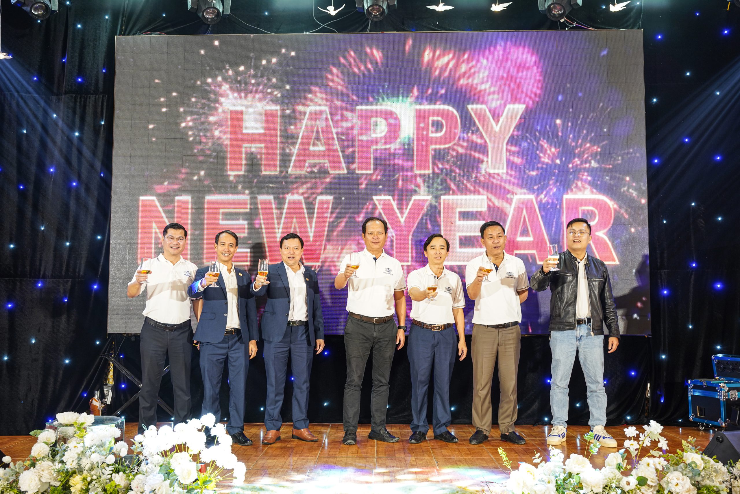 YEAR END PARTY 2024 – WIN NEW SUMMITS