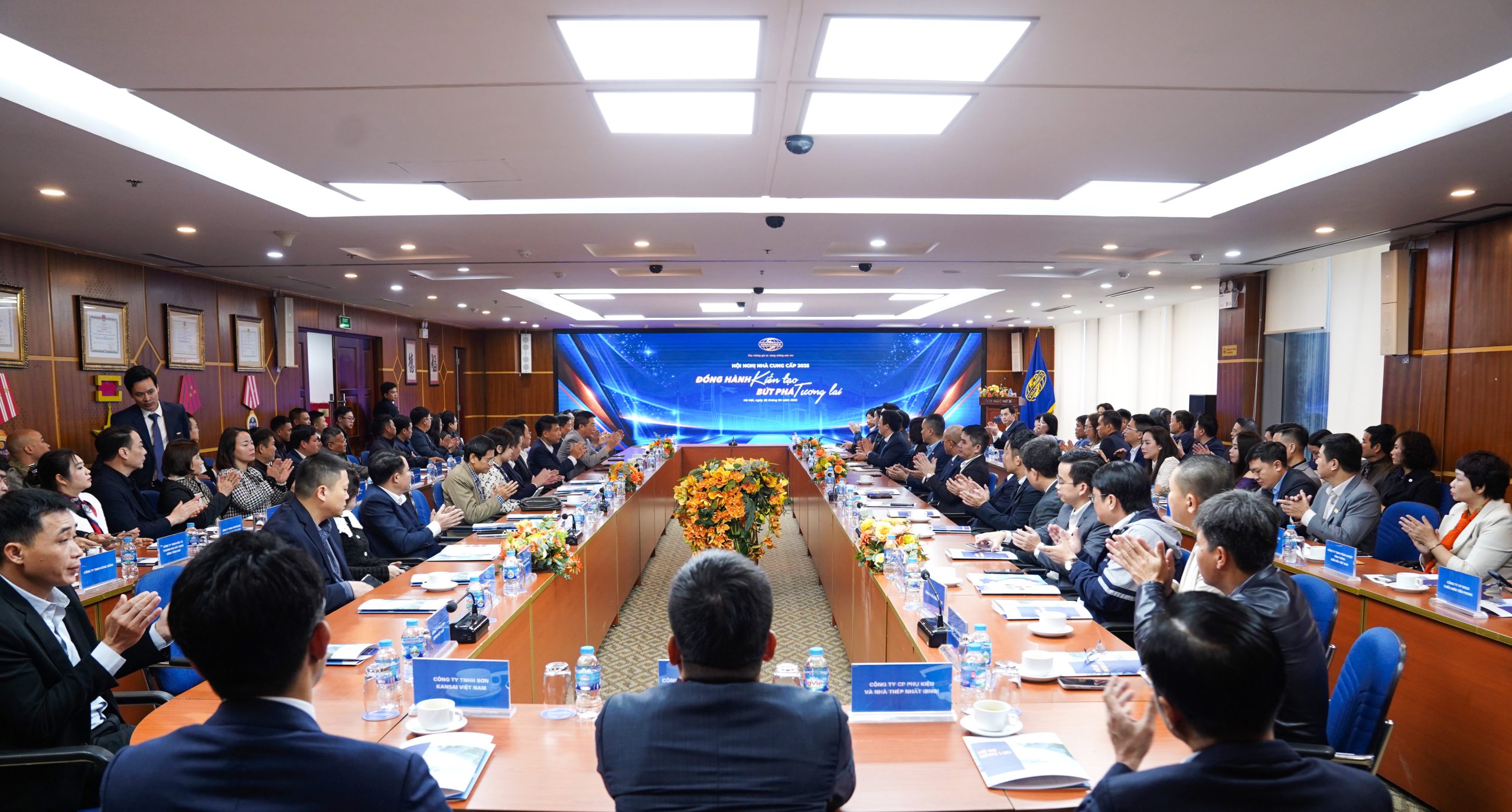 HỘI NGHỊ NHÀ CUNG CẤP 2025: ĐỒNG HÀNH KIẾN TẠO – BỨT PHÁ TƯƠNG LAI