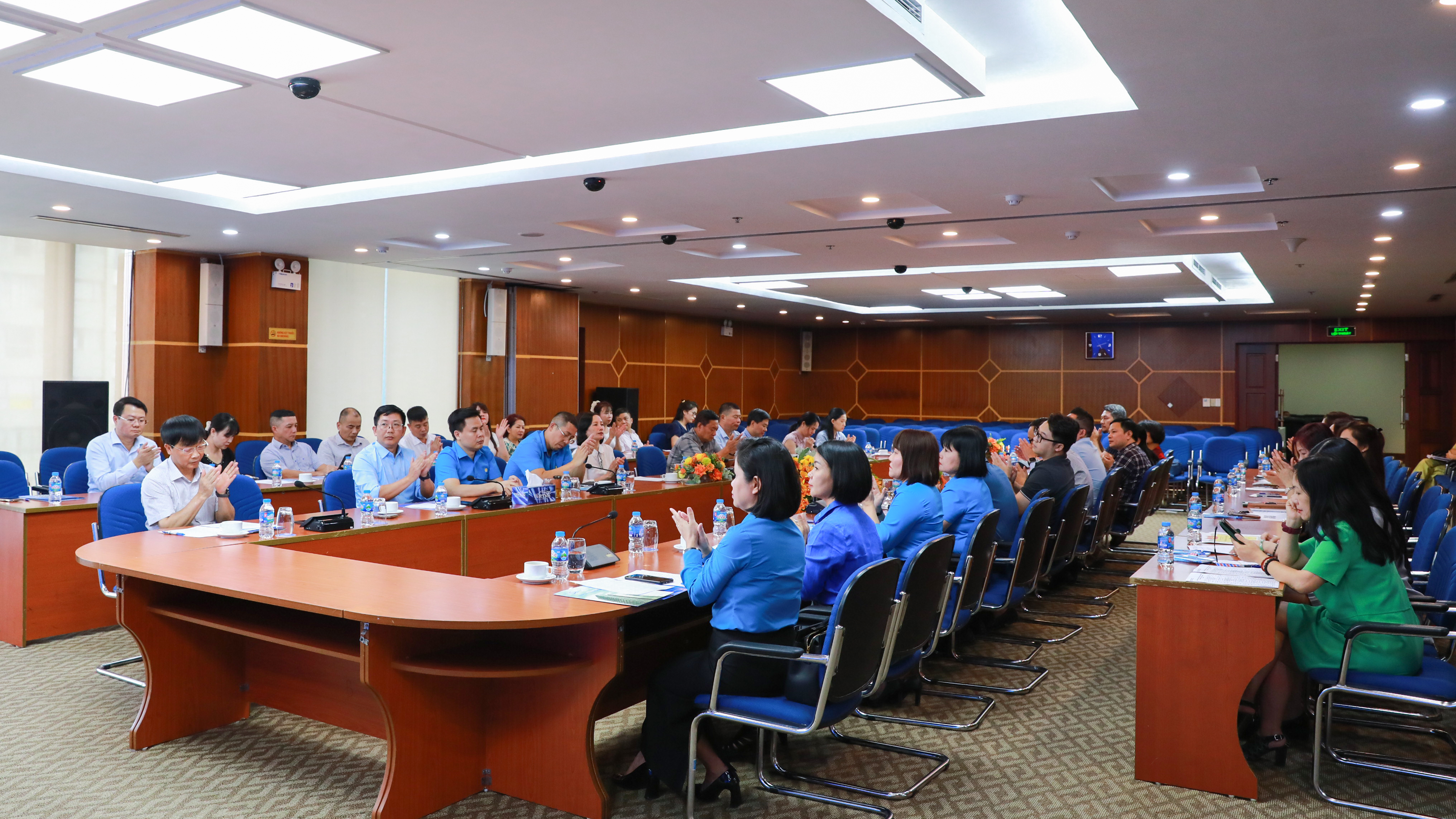 Hội nghị sơ kết công tác Công đoàn 6 tháng đầu năm, triển khai nhiệm vụ 6 tháng cuối năm 2025 và tập huấn nghiệp vụ công tác