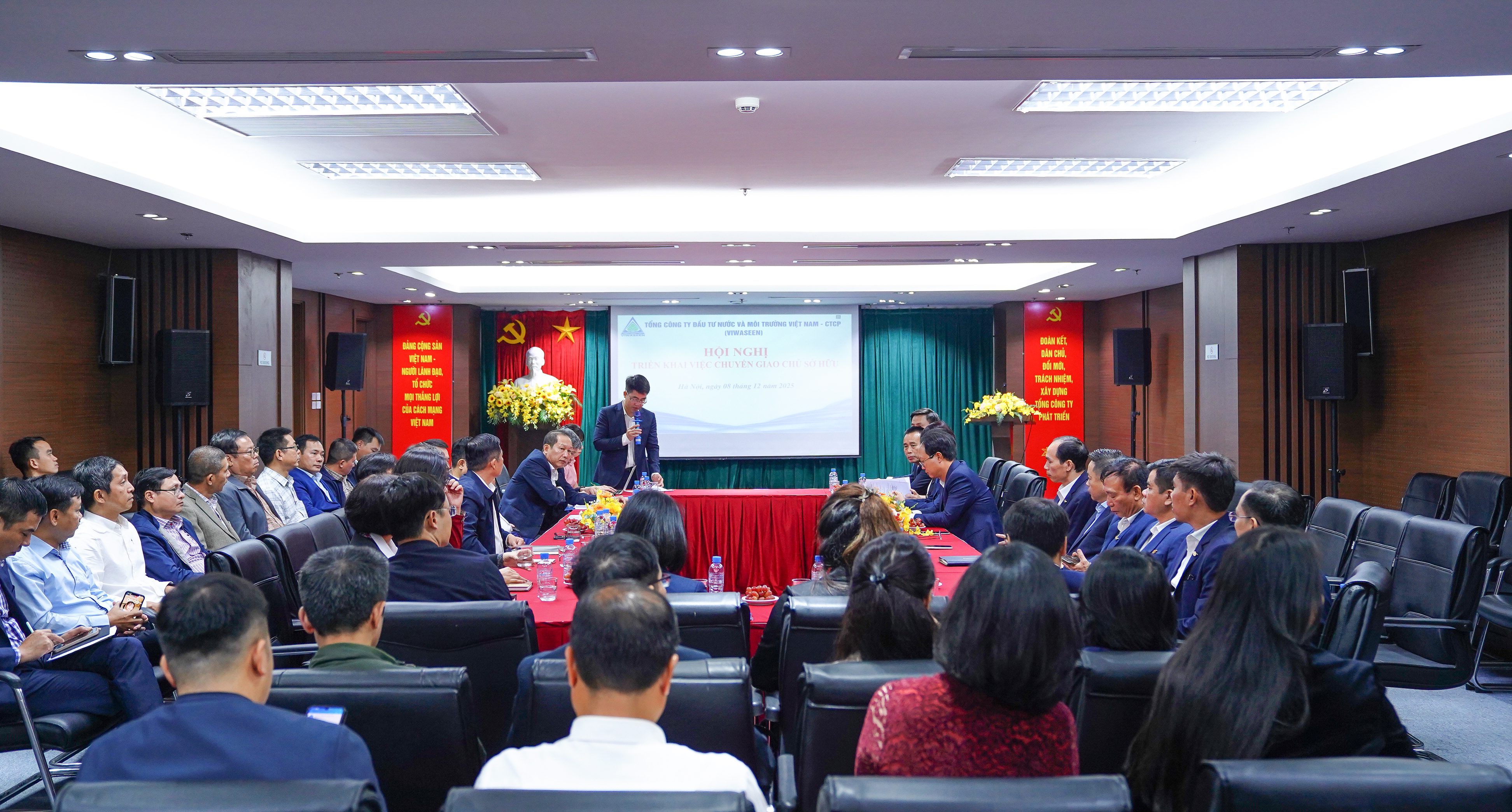 VINACONEX tiếp nhận quyền chủ sở hữu từ SCIC tại Viwaseen - Mở rộng đầu tư trong lĩnh vực hạ tầng nước và xử lý môi trường