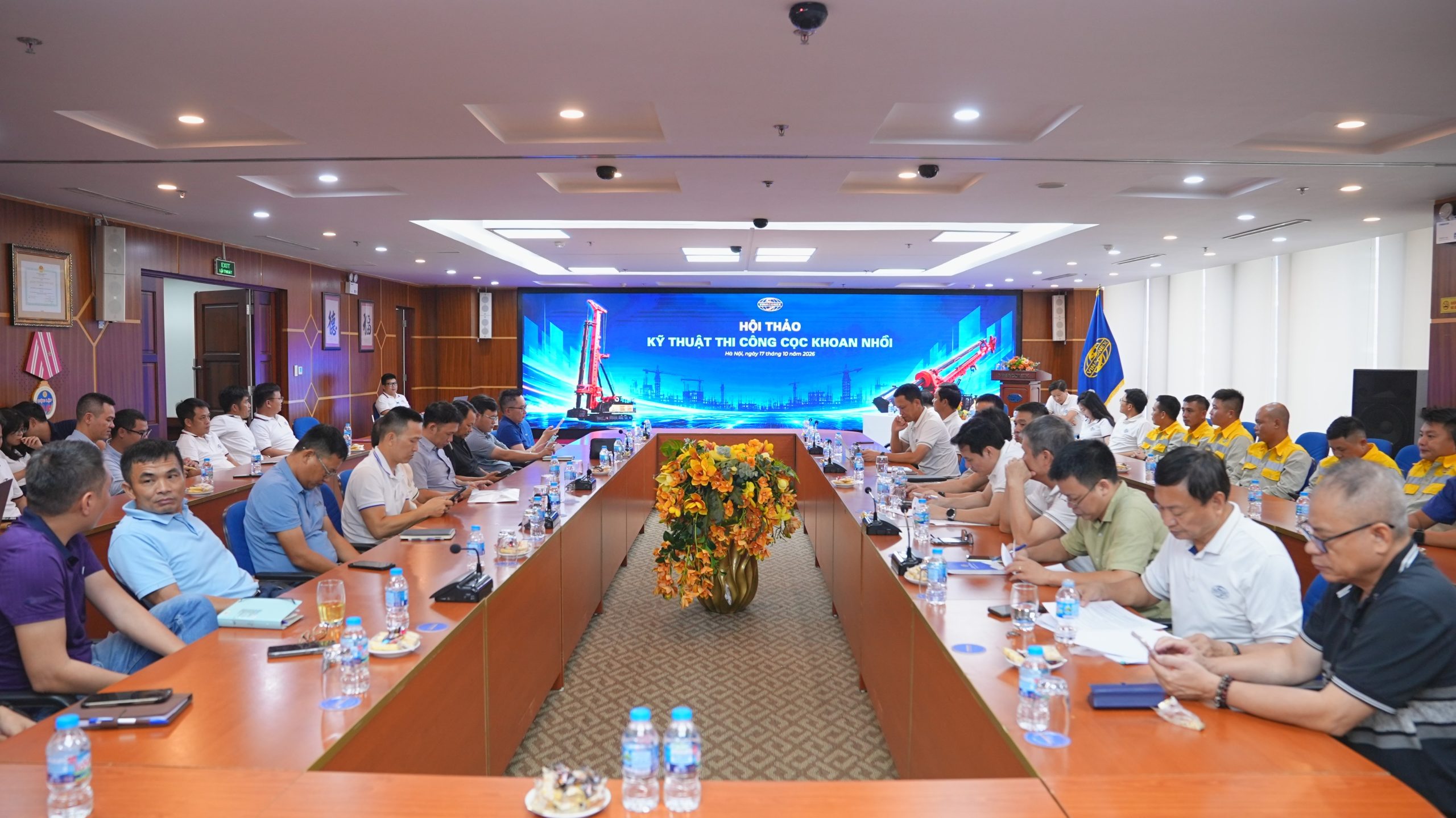 VINACONEX TỔ CHỨC HỘI THẢO KỸ THUẬT “CỌC KHOAN NHỒI VÀ TƯỜNG VÂY”